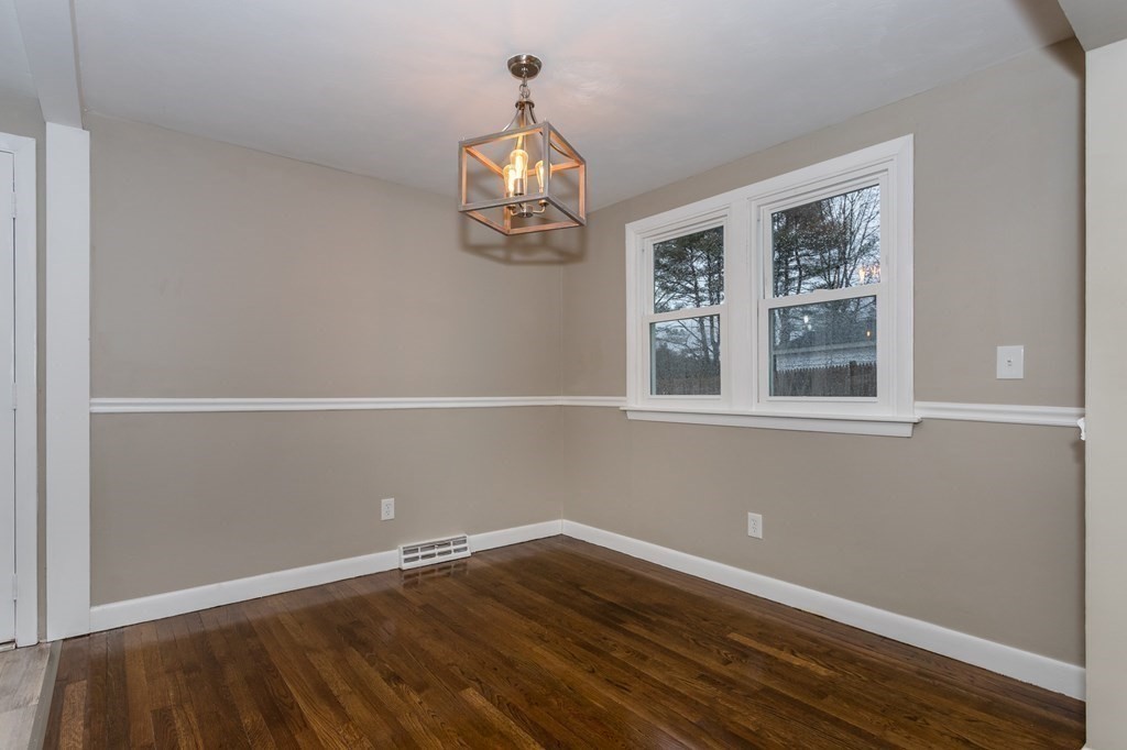 53 Roundtop Road Framingham, MA 01701 - Photo 9 of 24 Gallery Image 9