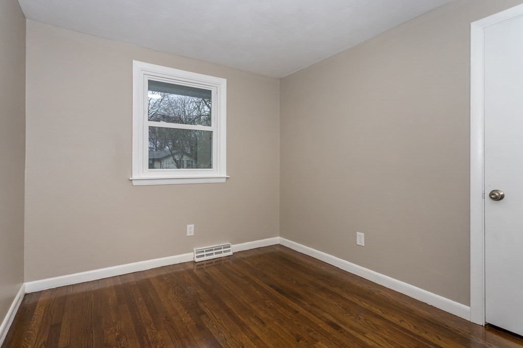 53 Roundtop Road Framingham, MA 01701 - Photo 10 of 24 Gallery Image 10