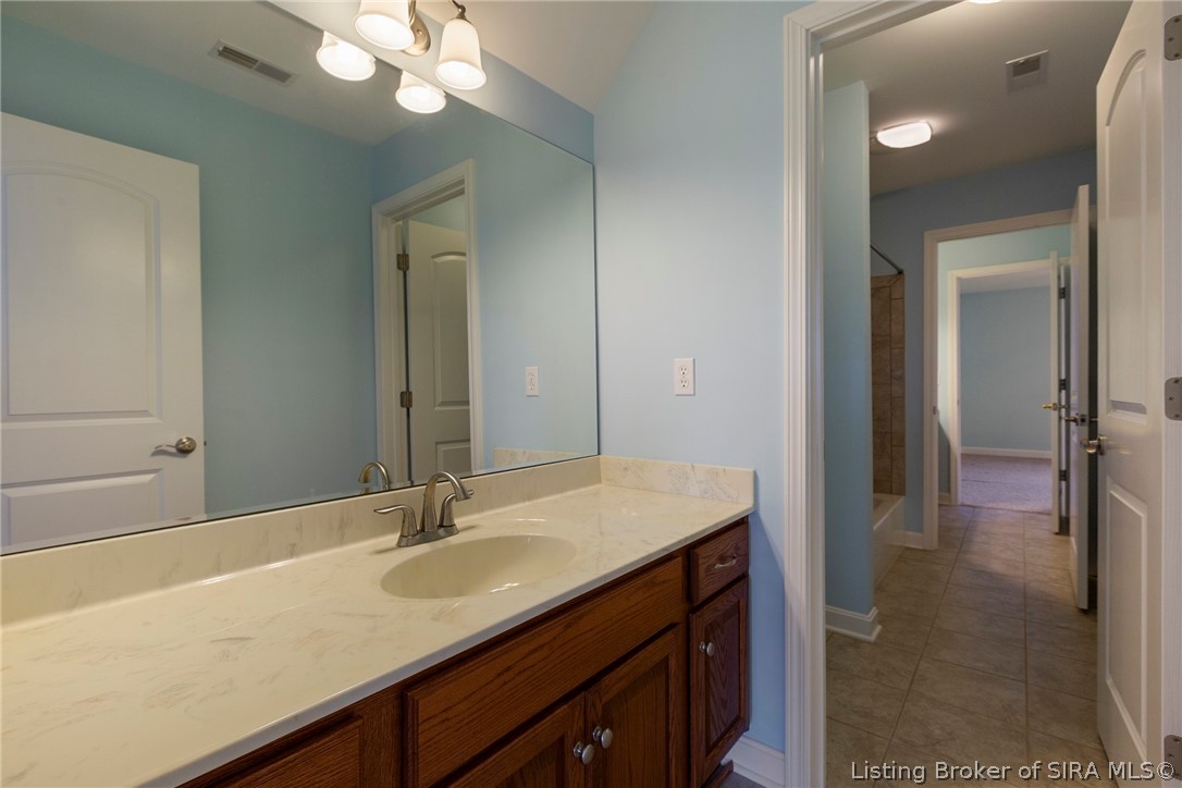 213 Colonels Way Henryville, IN 47126 - Photo 40 of 64 Shared Bathroom on 2nd Floor