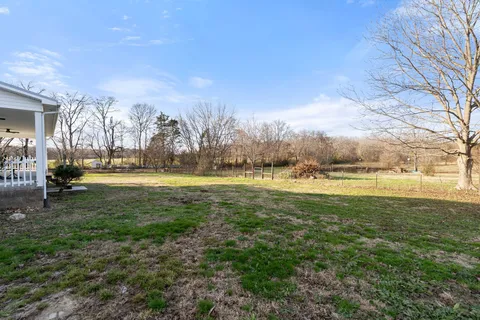 $589,900 | 954 Newt Vanattia Road, Hillsboro, TN 37342