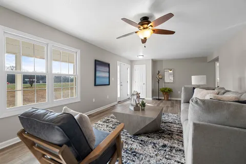 $589,900 | 954 Newt Vanattia Road, Hillsboro, TN 37342