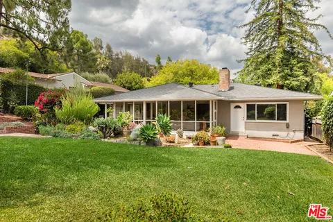 $1,595,000 | 1535 Scenic Drive, Pasadena, CA 91103