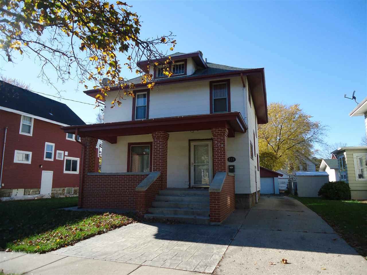 920 Hackett Beloit, WI 53511 - Photo 1 of 17 Gallery Image 1