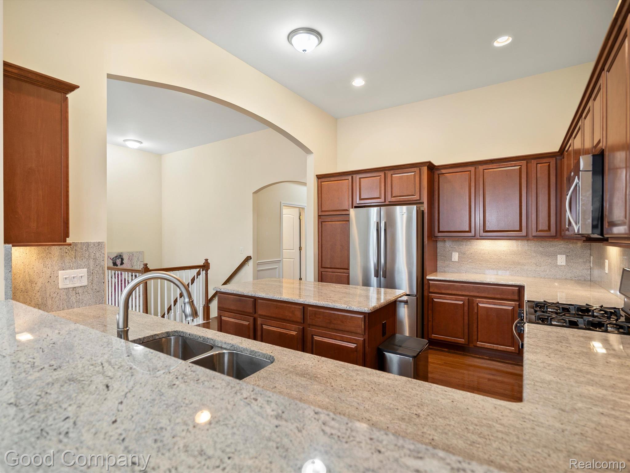 603 Poplar Court Rochester, MI 48306 - Photo 8 of 26 Gallery Image 8