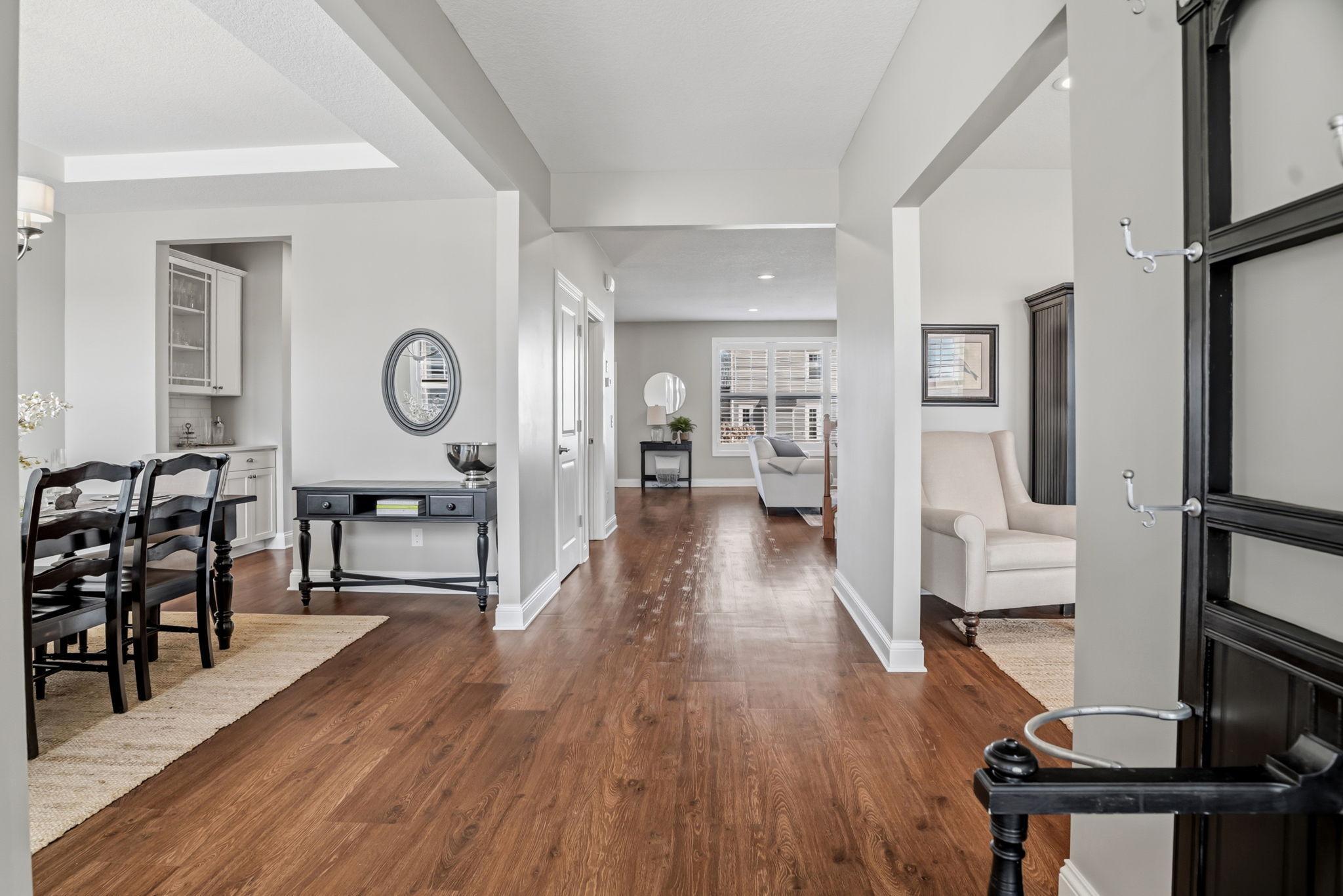 3915 Founders Path Chaska, MN 55318 - Photo 2 of 46