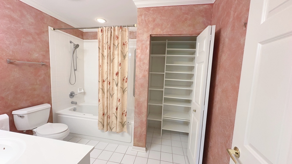820 Weidner Road, Unit 307 Buffalo Grove, IL 60089 - Photo 11 of 20 Gallery Image 11