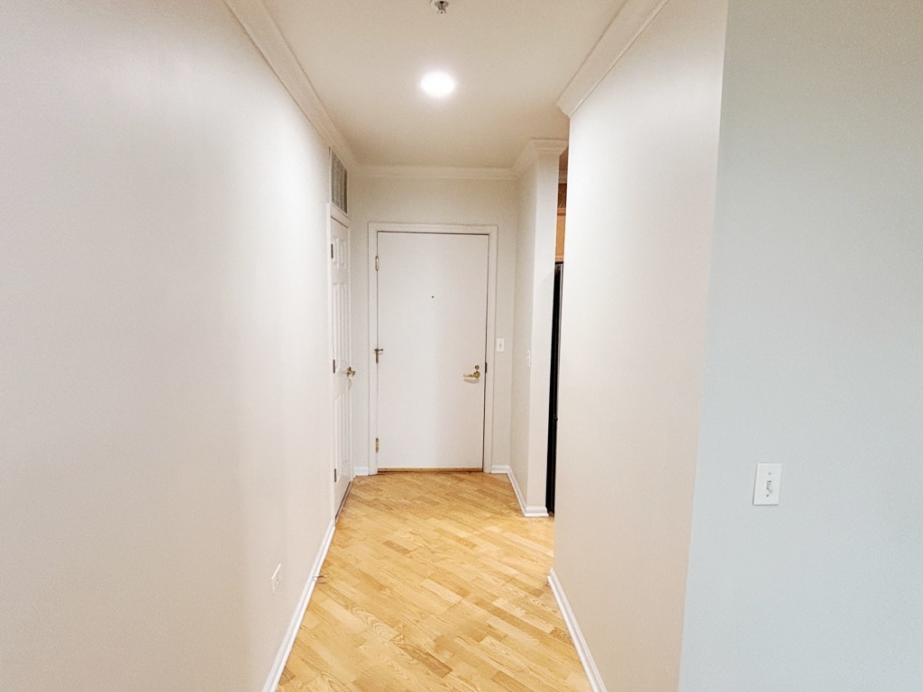 820 Weidner Road, Unit 307 Buffalo Grove, IL 60089 - Photo 6 of 20 Gallery Image 6