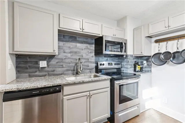 $140,000 | 322 Barat Avenue, Kansas City, MO 64123