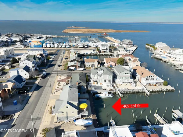 $3,290,000 | 409 3rd Street, Beach Haven, NJ 08008