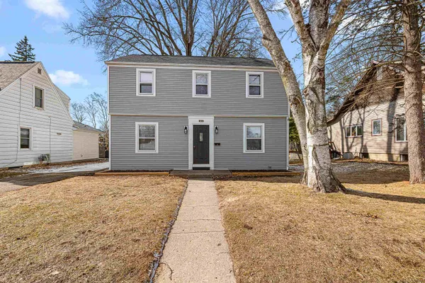 $235,000 | 614 South Lincoln Avenue, Beaver Dam, WI 53916