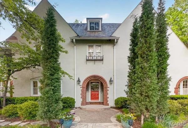 $1,450,000 | 405 West Swon Avenue, Webster Groves, MO 63119