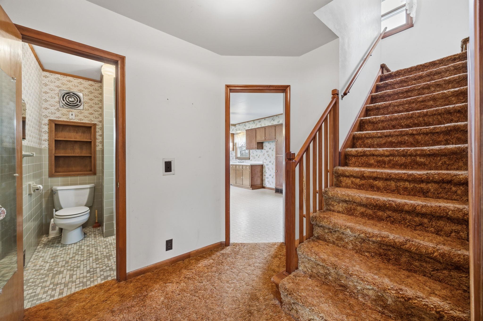 W7970 High Ridge Road Fort Atkinson, WI 53538 - Photo 12 of 48