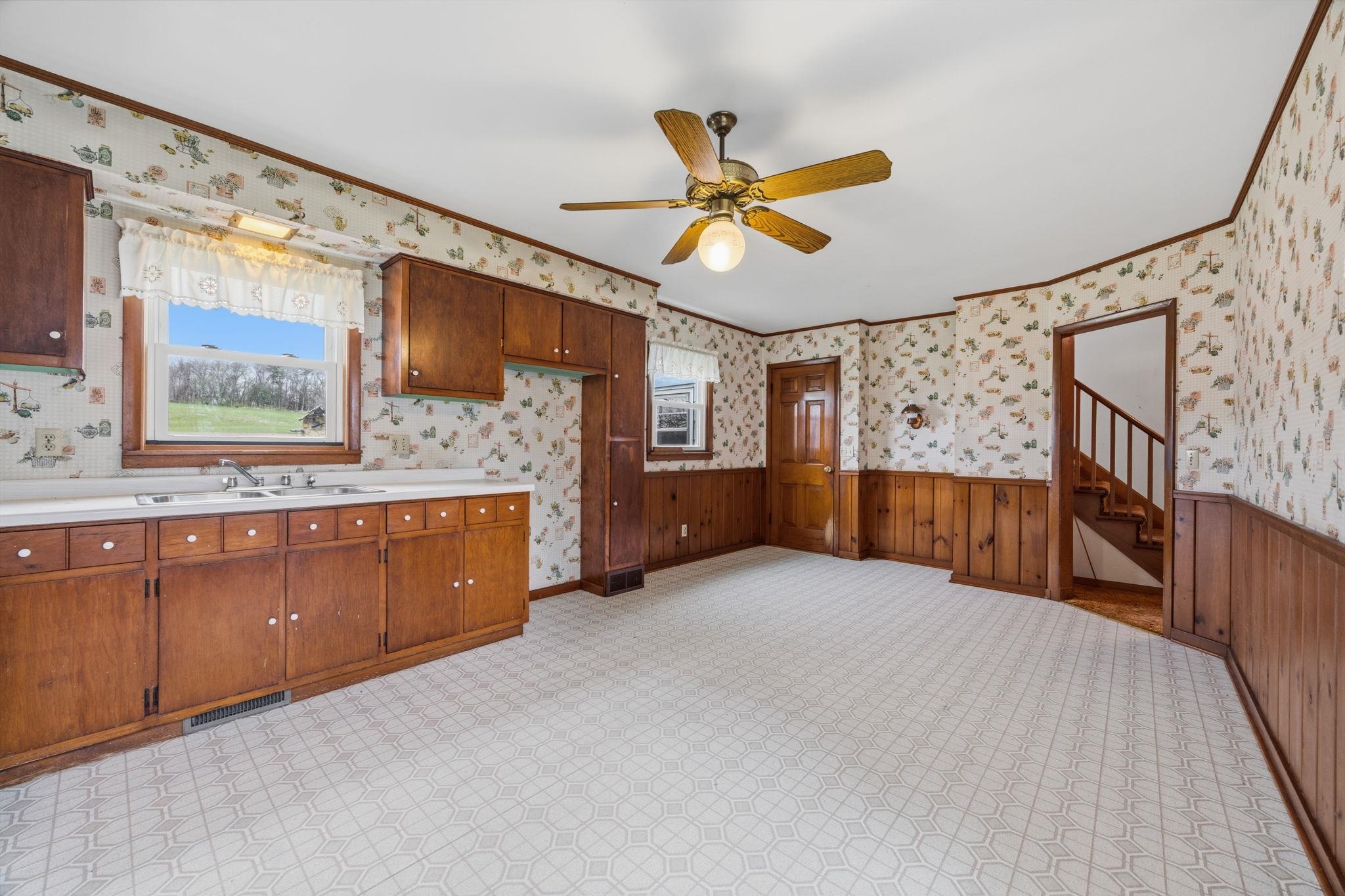 W7970 High Ridge Road Fort Atkinson, WI 53538 - Photo 17 of 48