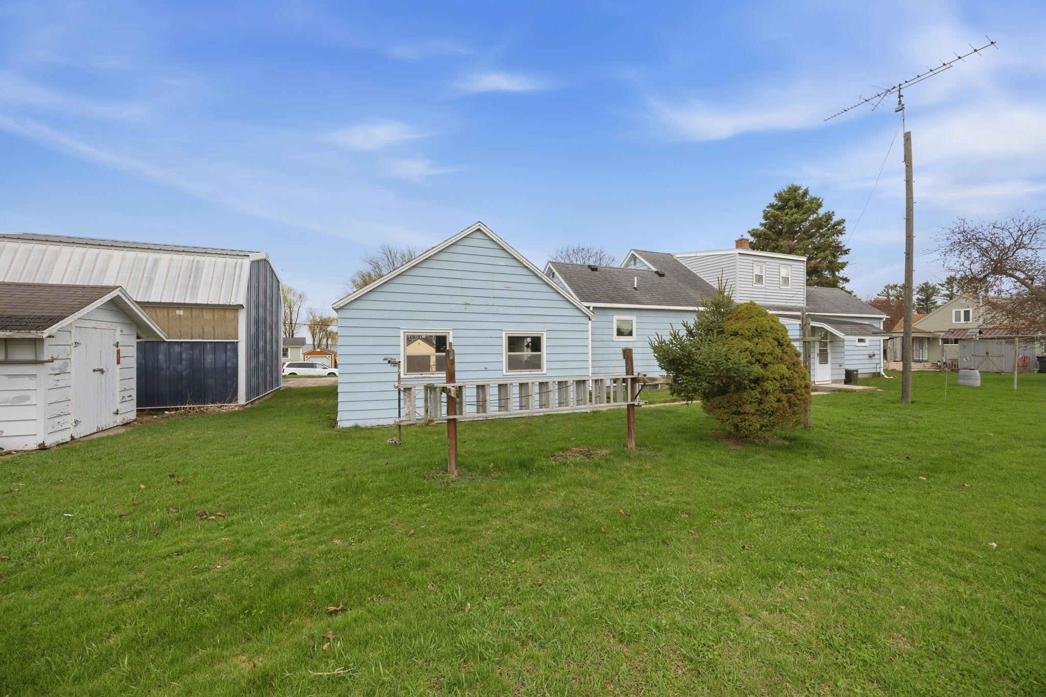 W7970 High Ridge Road Fort Atkinson, WI 53538 - Photo 37 of 48