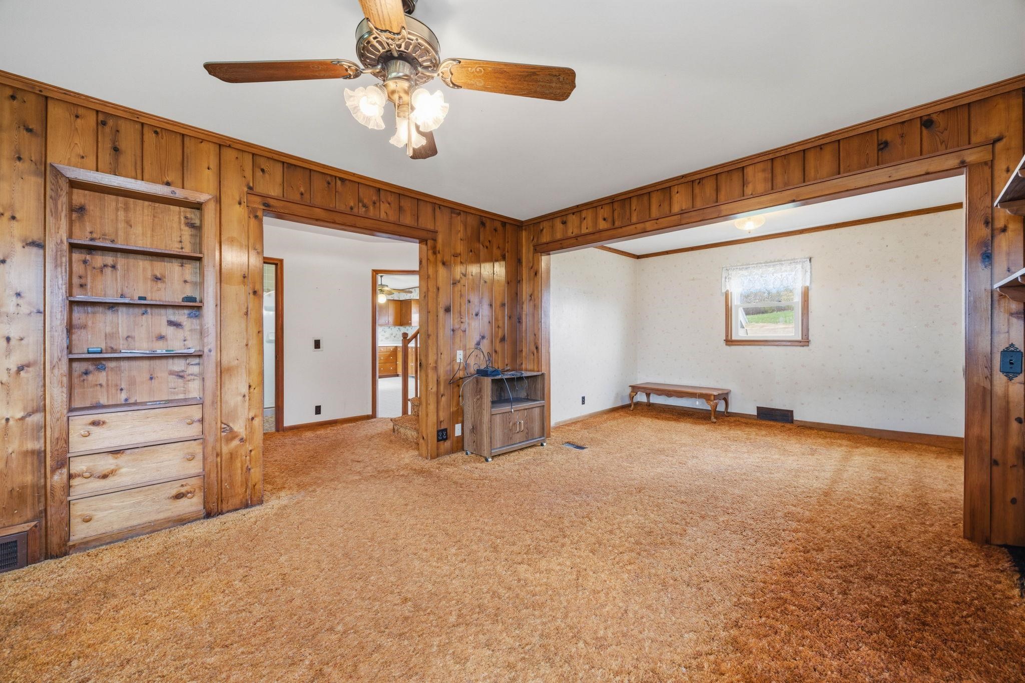 W7970 High Ridge Road Fort Atkinson, WI 53538 - Photo 5 of 48