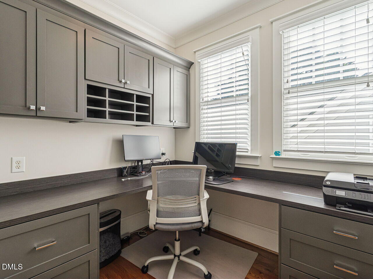 1712 Bickett Boulevard Raleigh, NC 27608 - Photo 29 of 40 032-1280x960-office