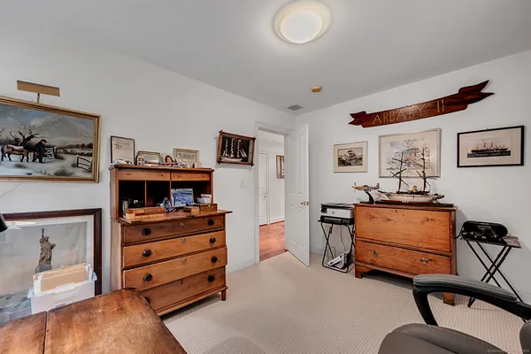 $799,900 | 68 Hart Street, Burlington, CT 06013