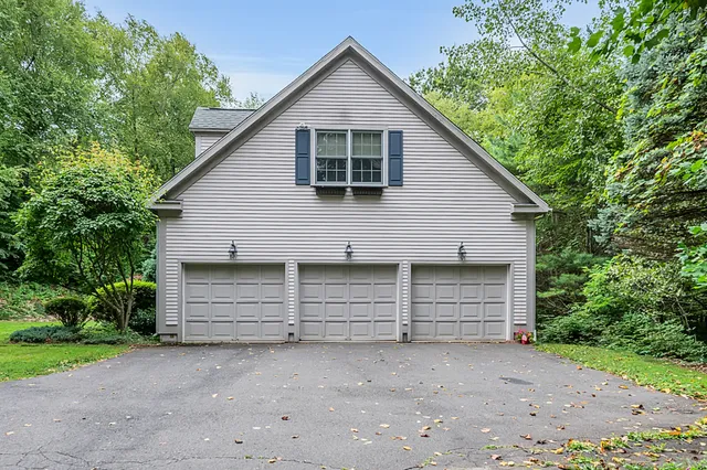 a view of barn house