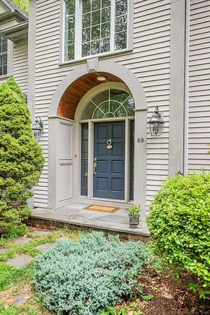 $799,900 | 68 Hart Street, Burlington, CT 06013