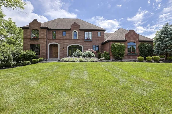 $1,300,000 | 1029 Eagles Landing, Cincinnati, OH 45245