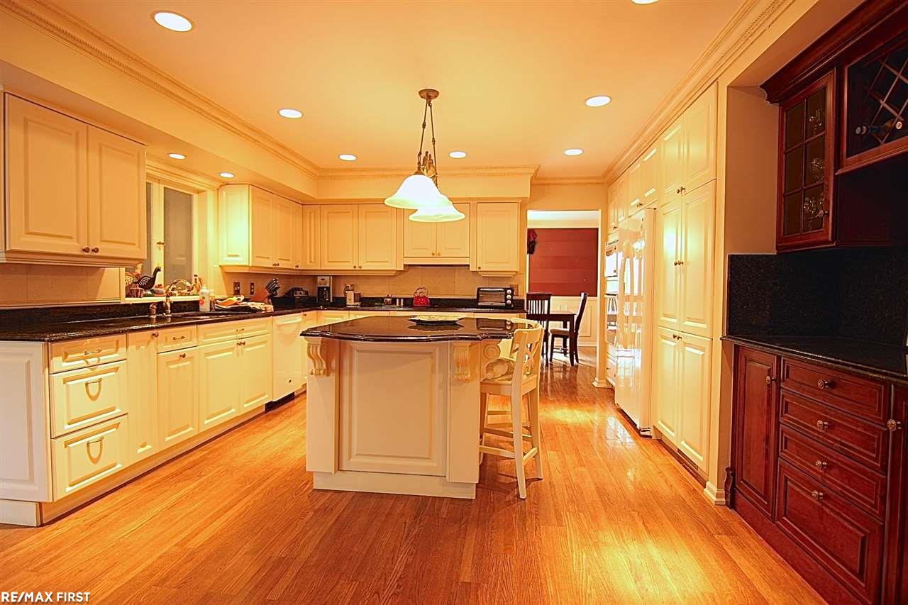 1651 North Kilburn Road Rochester Hills, MI 48306 - Photo 14 of 46