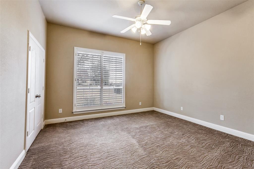 6027 Rathbone Drive Parker, TX 75002 - Photo 25 of 39 3rd bedroom that also has a large closet.