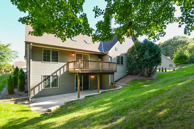 $440,000 | 955 East Loos Street, Hartford, WI 53027