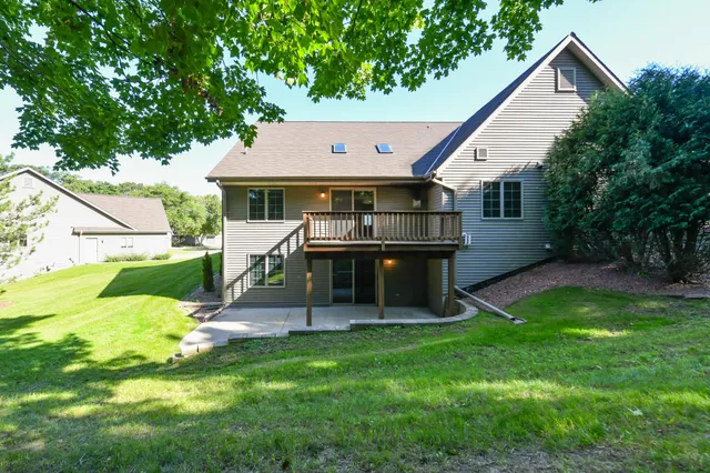 $440,000 | 955 East Loos Street, Hartford, WI 53027