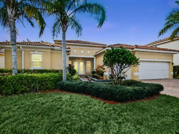 $649,000 | 11940 Southwest Aventino Drive, Port St. Lucie, FL 34987