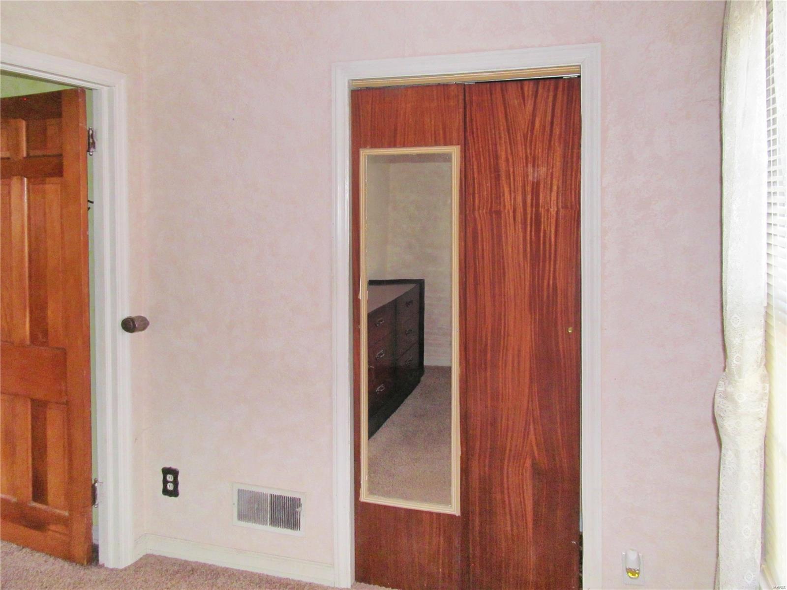 4500 Nameoki Road Granite City, IL 62040 - Photo 10 of 16 Gallery Image 10