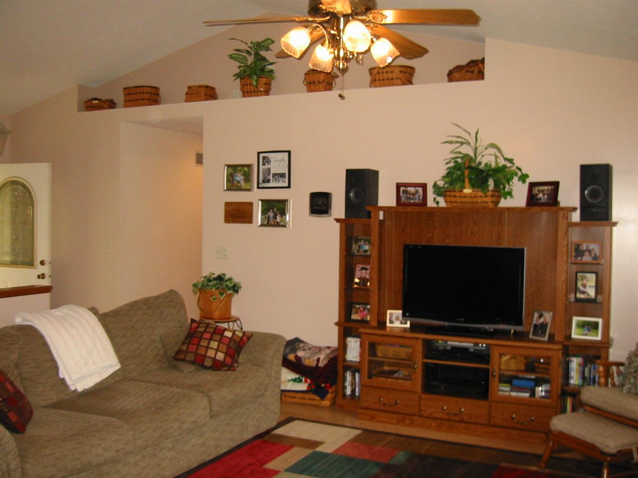 68931 Wild Rose Road New Paris, IN 46553 - Photo 10 of 36 Gallery Image 10