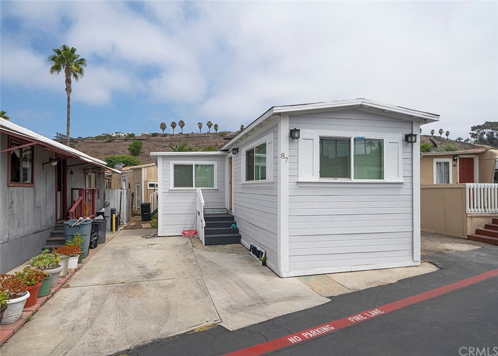 34052 Doheny Park Road Dana Point, CA 92624 - Photo 15 of 20