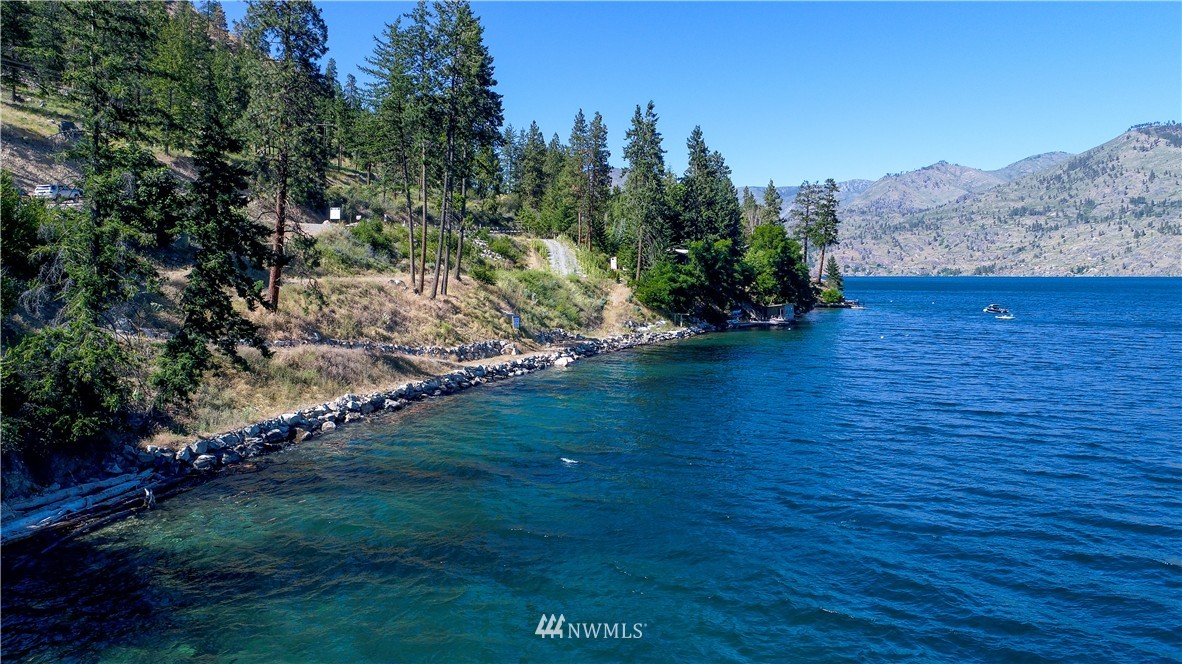 13537 South Lakeshore Road Chelan, WA 98816 - Photo 5 of 24 Gallery Image 5