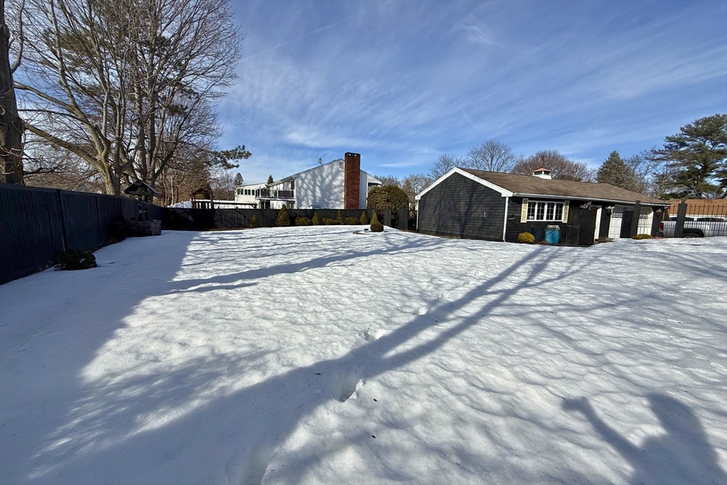 10 Rodgers Road Stoneham, MA 02180 - Photo 4 of 10
