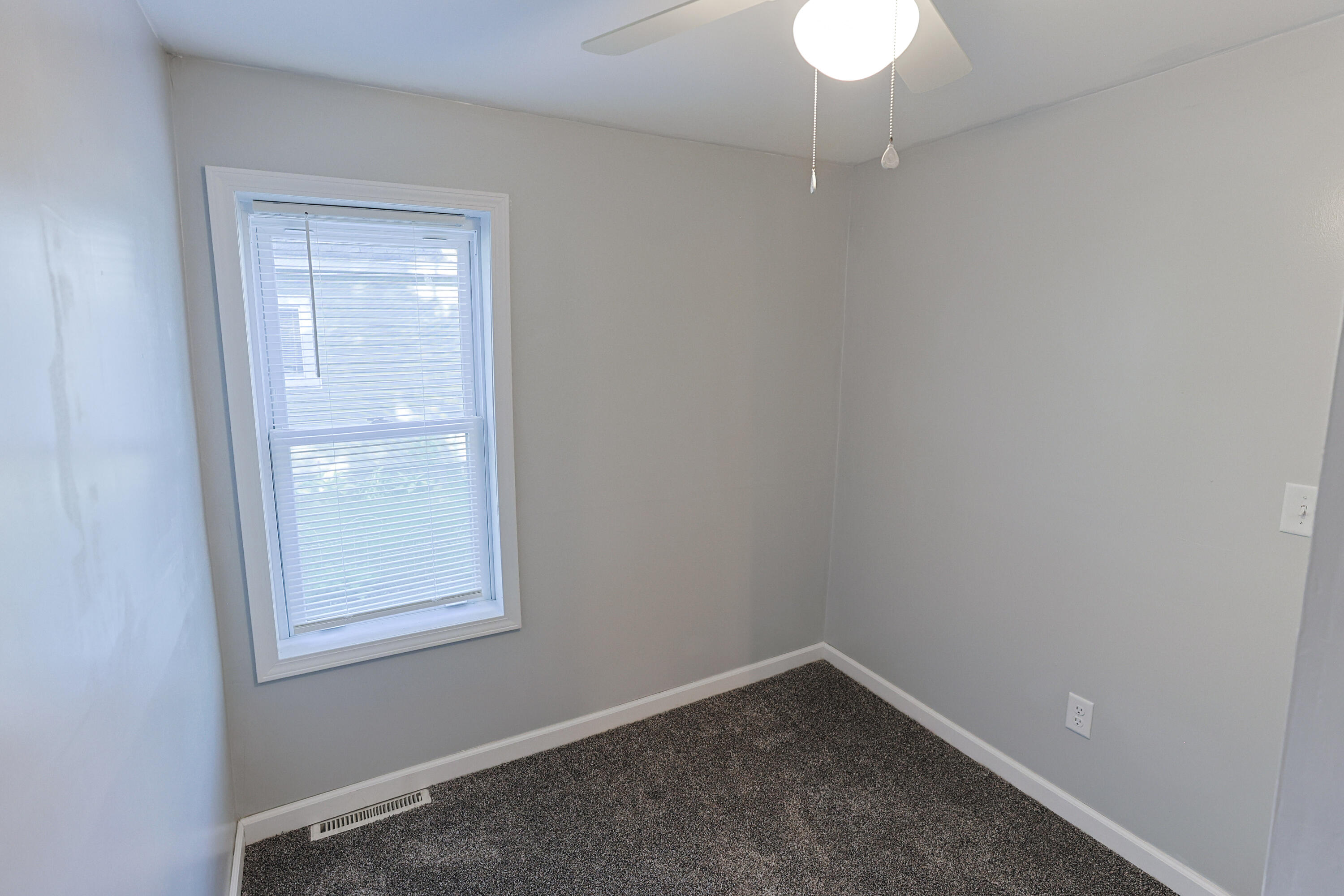 104 Clyborn Street Dowagiac, MI 49047 - Photo 38 of 48 104 Clyborn_IMG_3340