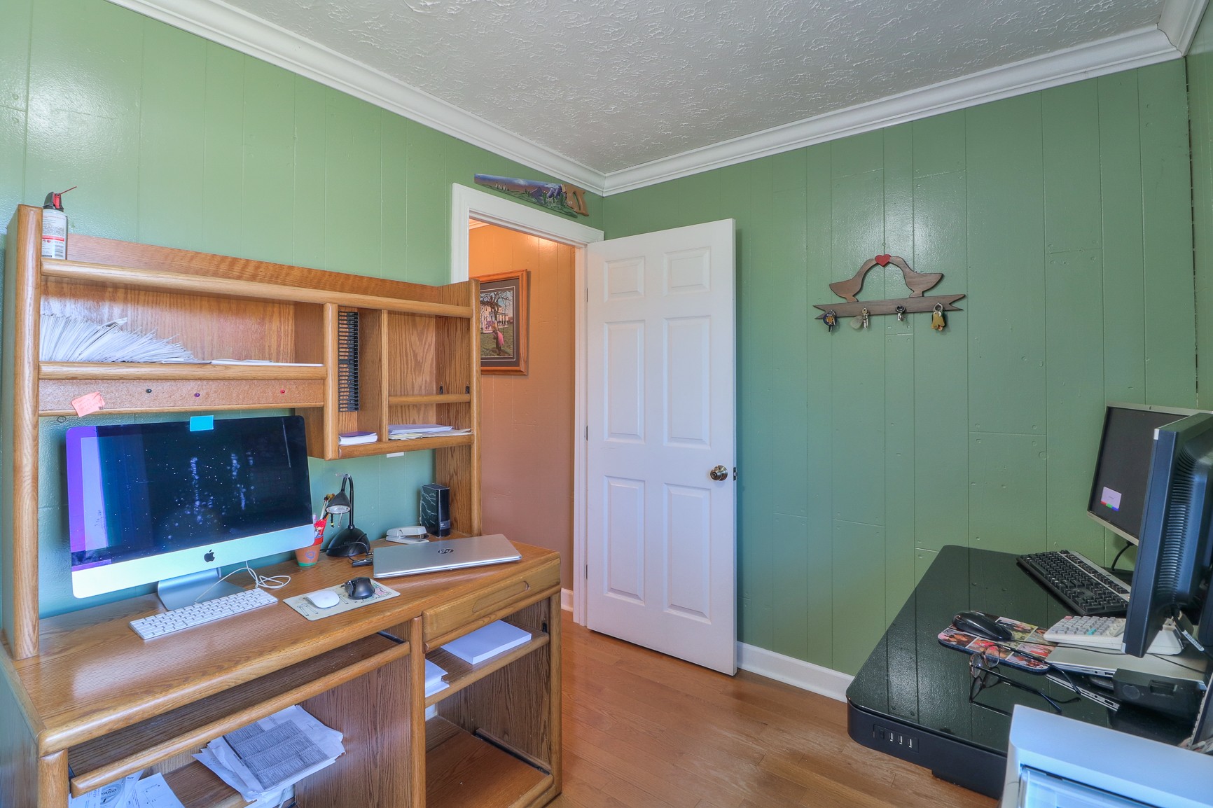 1824 Logue Road Mount Juliet, TN 37122 - Photo 19 of 53 a room with furniture and a mirror