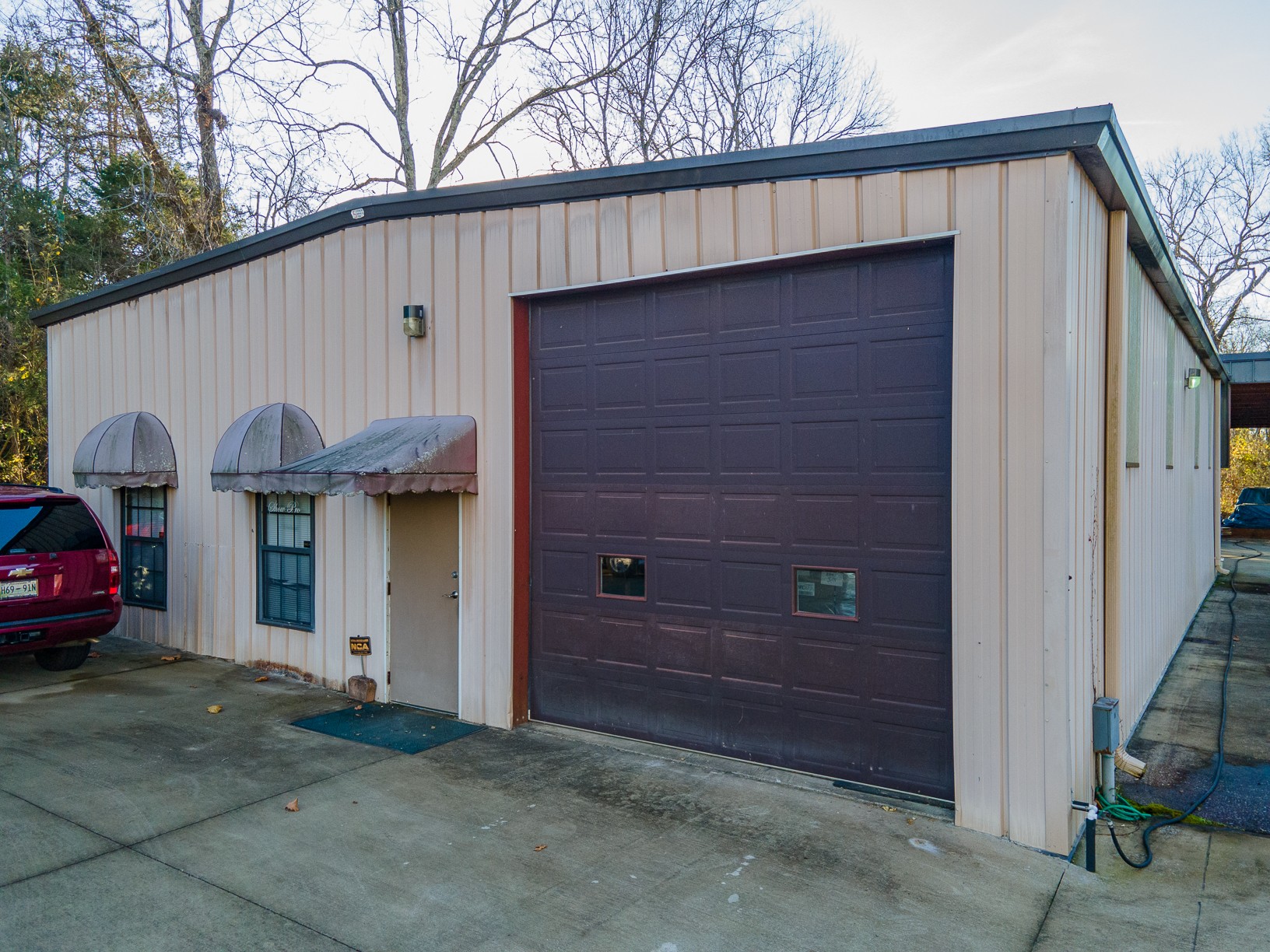 1824 Logue Road Mount Juliet, TN 37122 - Photo 33 of 53 a view of a house with a back yard