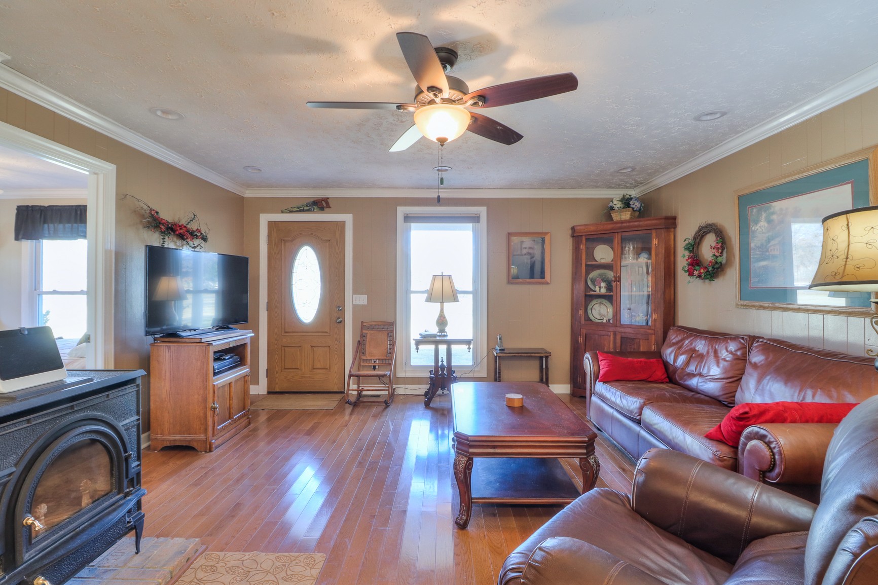 1824 Logue Road Mount Juliet, TN 37122 - Photo 6 of 53 a living room with furniture and wooden floor