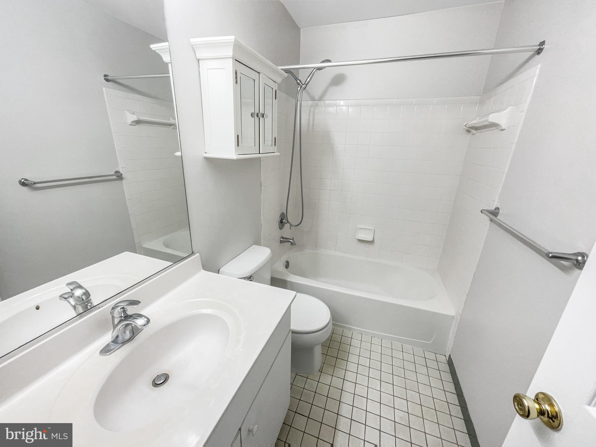 14800 Edman Circle Centreville, VA 20121 - Photo 13 of 20