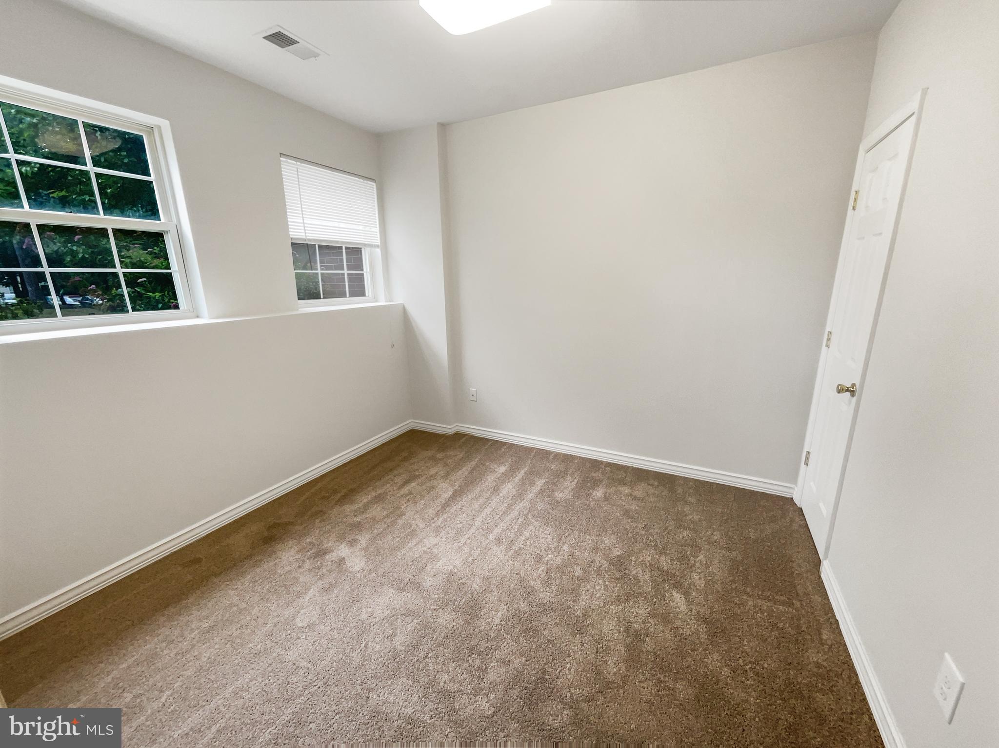 14800 Edman Circle Centreville, VA 20121 - Photo 16 of 20