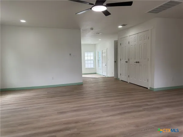 $1,400 | 1702 East Heritage Avenue, Temple, TX 76501