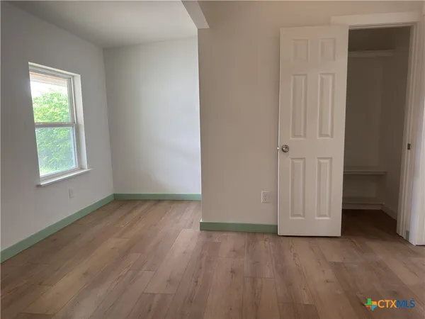 $1,400 | 1702 East Heritage Avenue, Temple, TX 76501