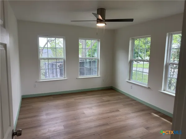 $1,400 | 1702 East Heritage Avenue, Temple, TX 76501