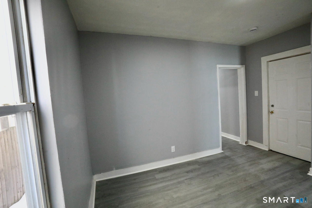156 Poplar Street, Unit 1 New Haven, CT 06513 - Photo 10 of 31 a view of an empty room