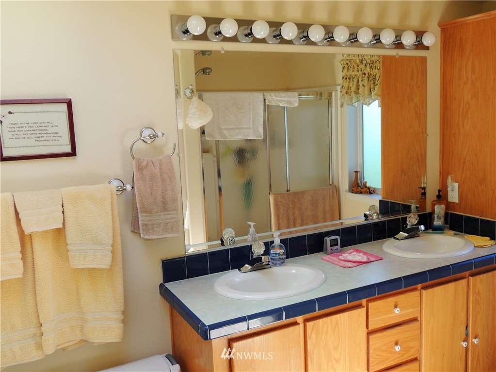 940 Madrona Way Sequim, WA 98382 - Photo 14 of 25 Gallery Image 14