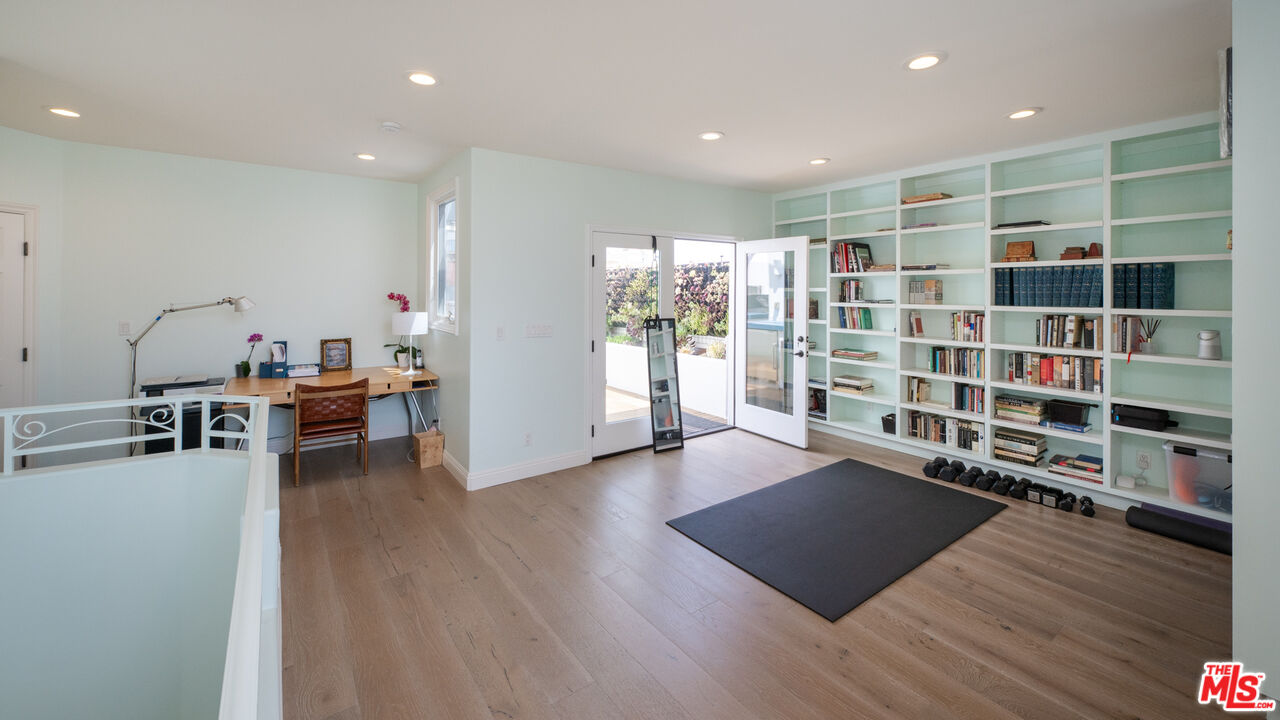 129 Channel Pointe Court Marina del Rey, CA 90292 - Photo 40 of 49