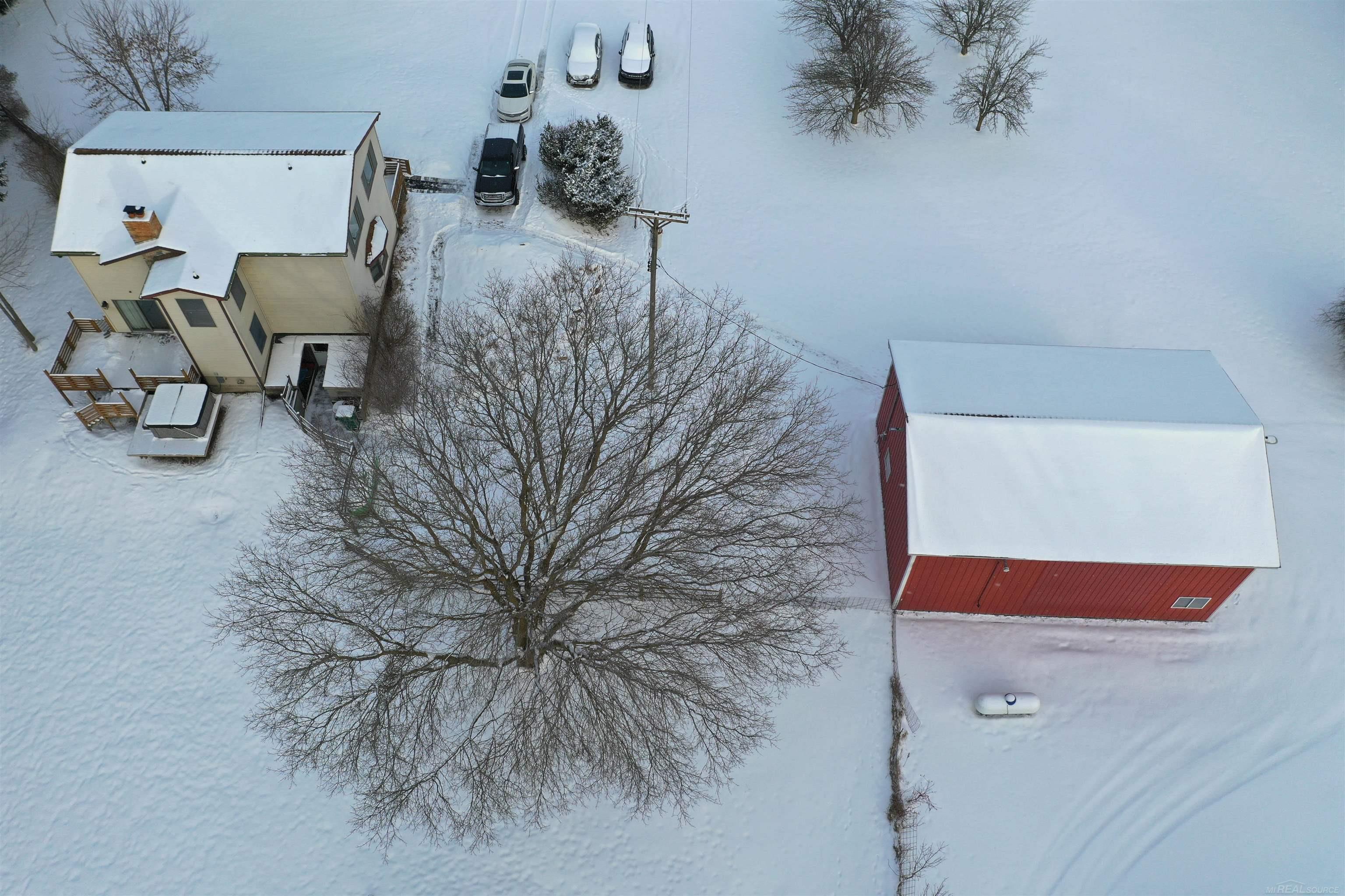 8968 St Clair Road Jeddo, MI 48032 - Photo 15 of 50 50165847-e2229452-d6bc-40cc-87b1-1a32334a50b4.JPG