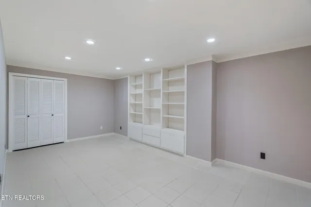 $579,900 | 121 Spencer Lane, Rockwood, TN 37854