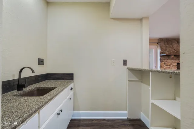 $579,900 | 121 Spencer Lane, Rockwood, TN 37854