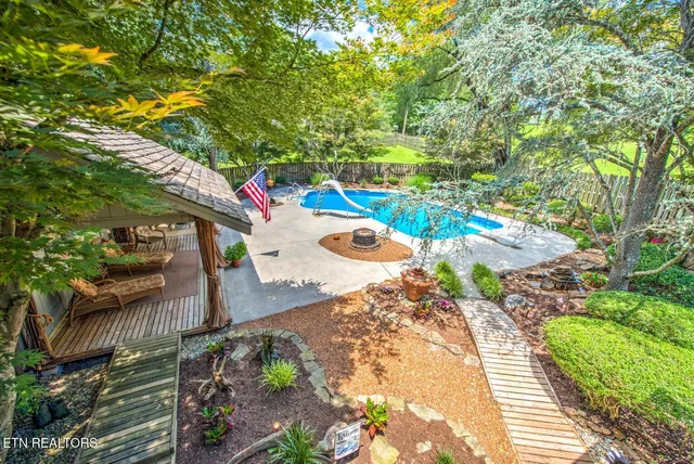 $579,900 | 121 Spencer Lane, Rockwood, TN 37854